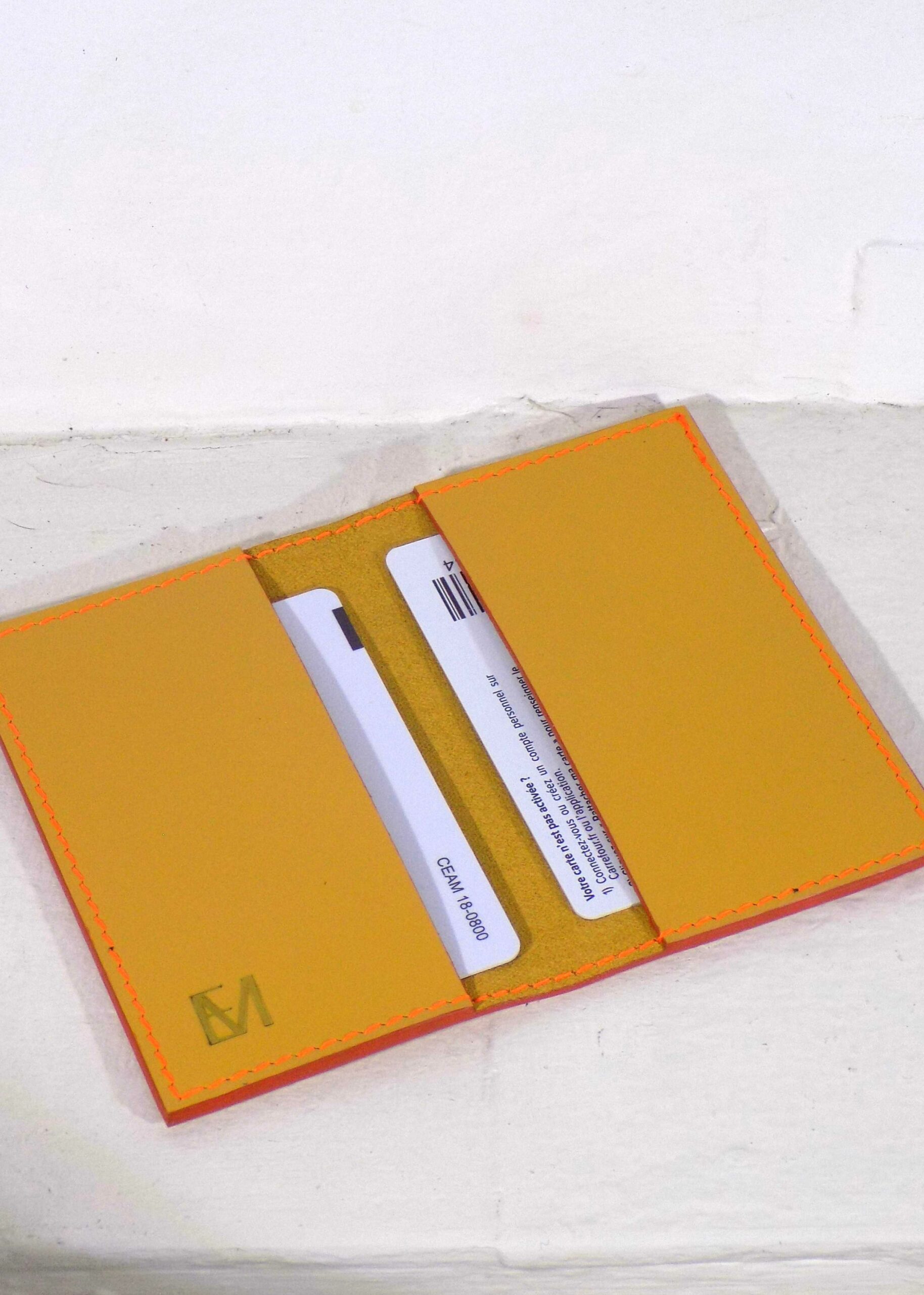 Porte-cartes orangé