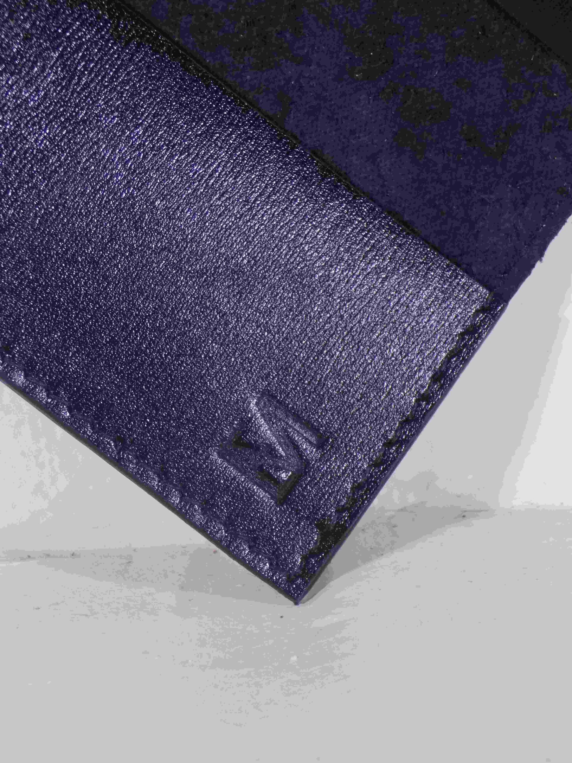 Porte-cartes simple noir brillant détails logo