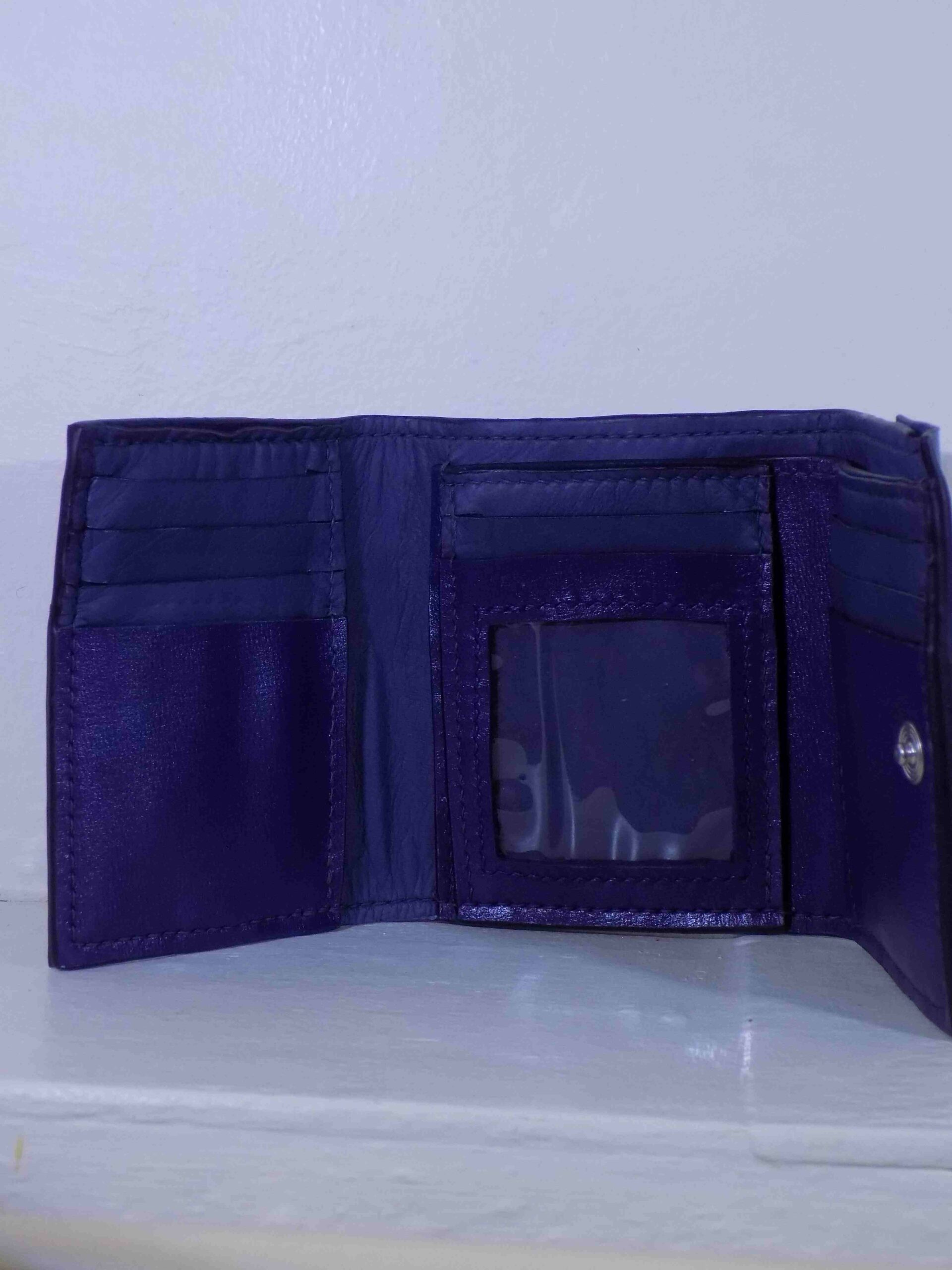 Portefeuille cuir bleu marine - vue intérieure