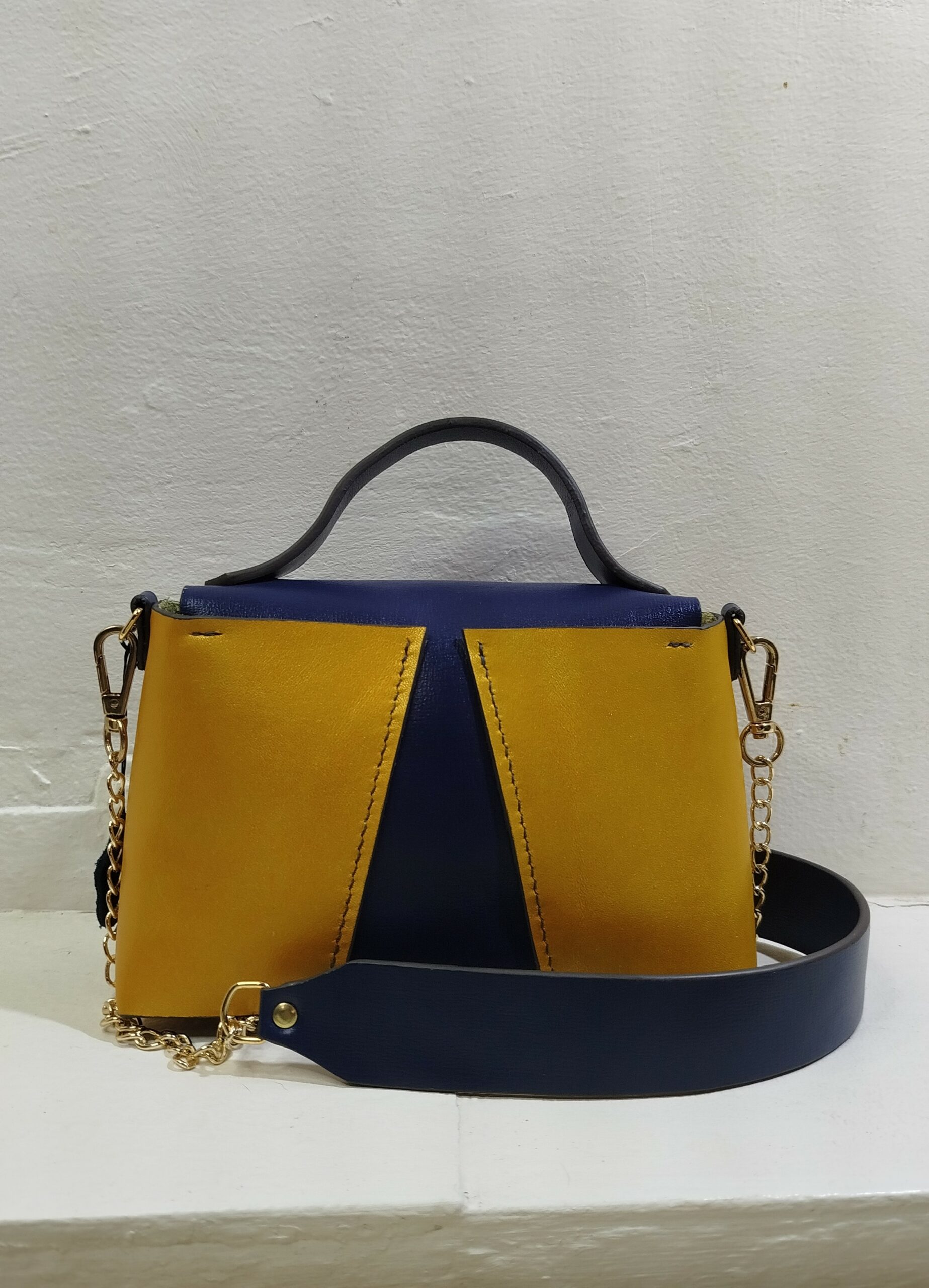 sac en cuir jaune
