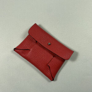 Porte-cartes pliage en cuir rouge vue de face