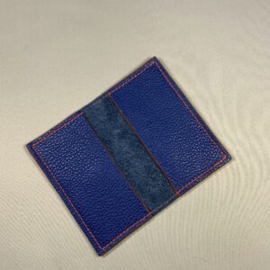 Porte-cartes en cuir bleu vue globale